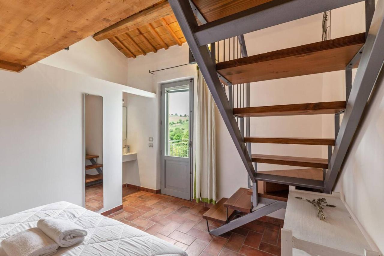 Grande Villa Storica Per Vacanze Con Giardino Privato E Piscina Ostra Luaran gambar