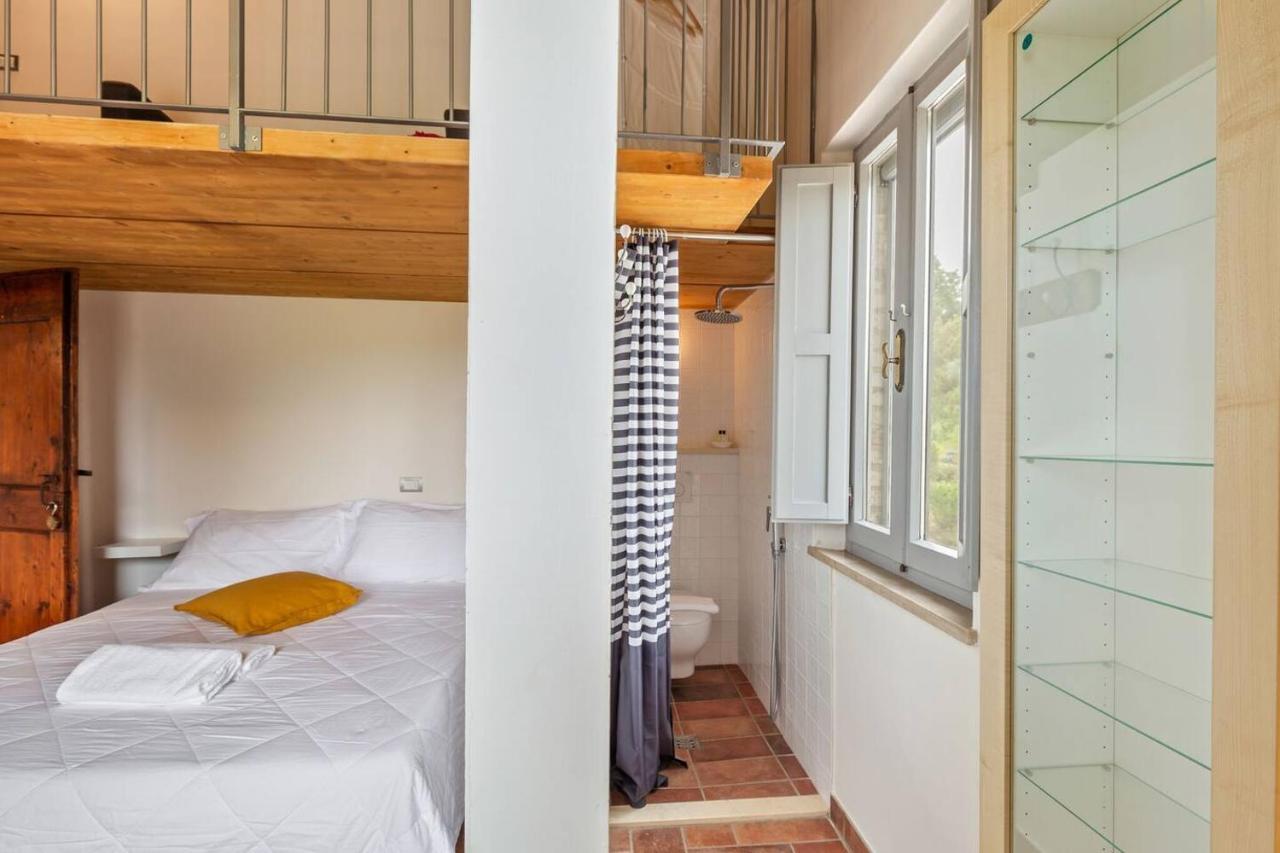 Grande Villa Storica Per Vacanze Con Giardino Privato E Piscina Ostra Luaran gambar
