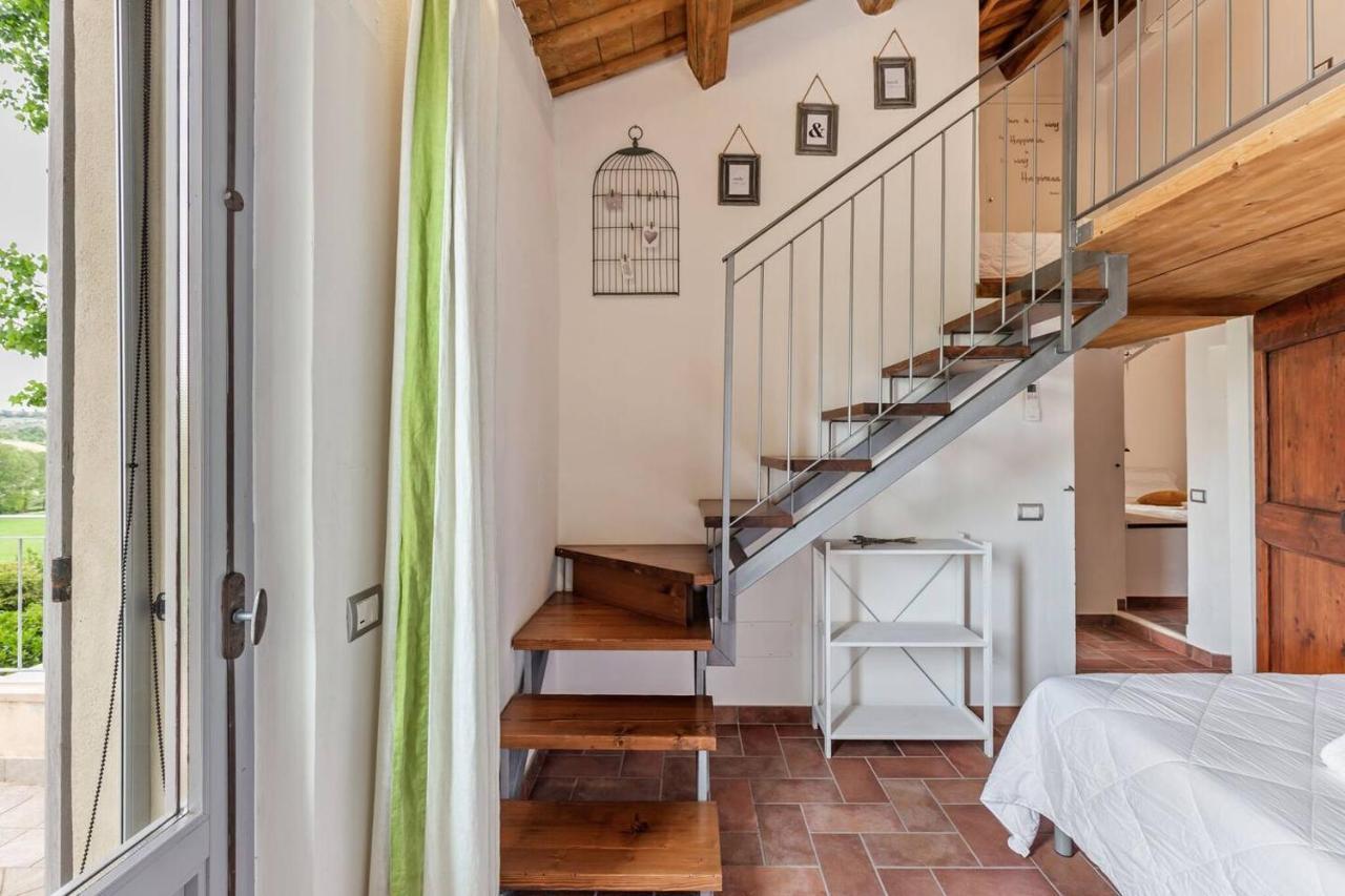 Grande Villa Storica Per Vacanze Con Giardino Privato E Piscina Ostra Luaran gambar