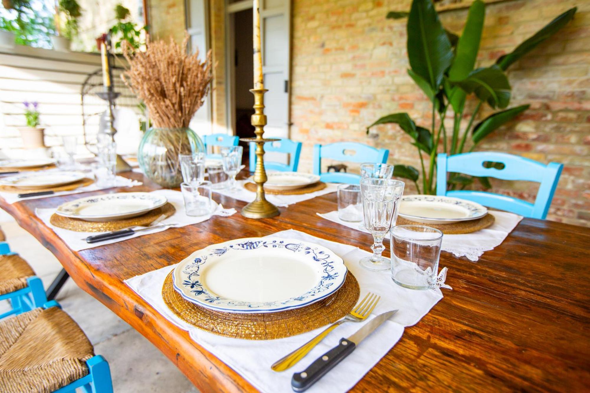 Grande Villa Storica Per Vacanze Con Giardino Privato E Piscina Ostra Luaran gambar