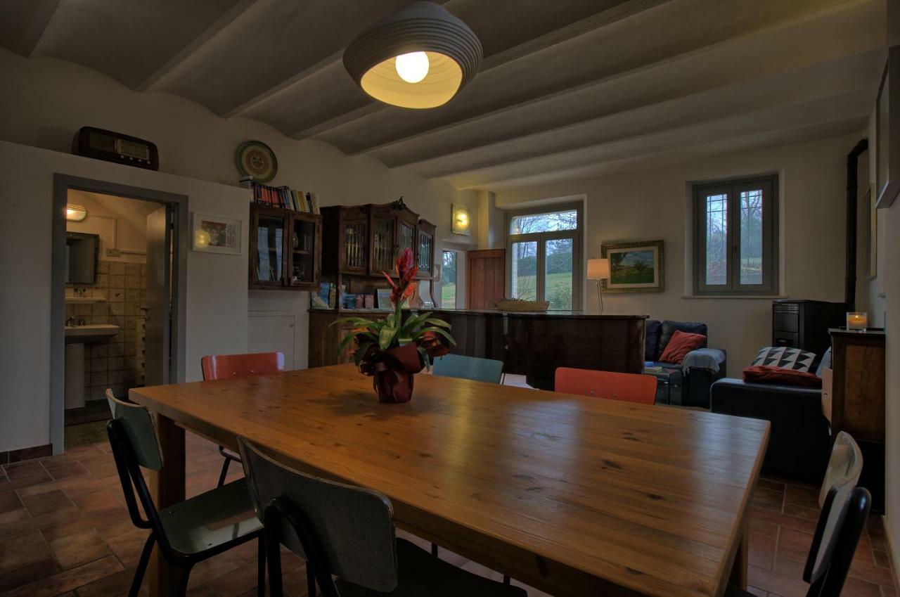 Grande Villa Storica Per Vacanze Con Giardino Privato E Piscina Ostra Luaran gambar